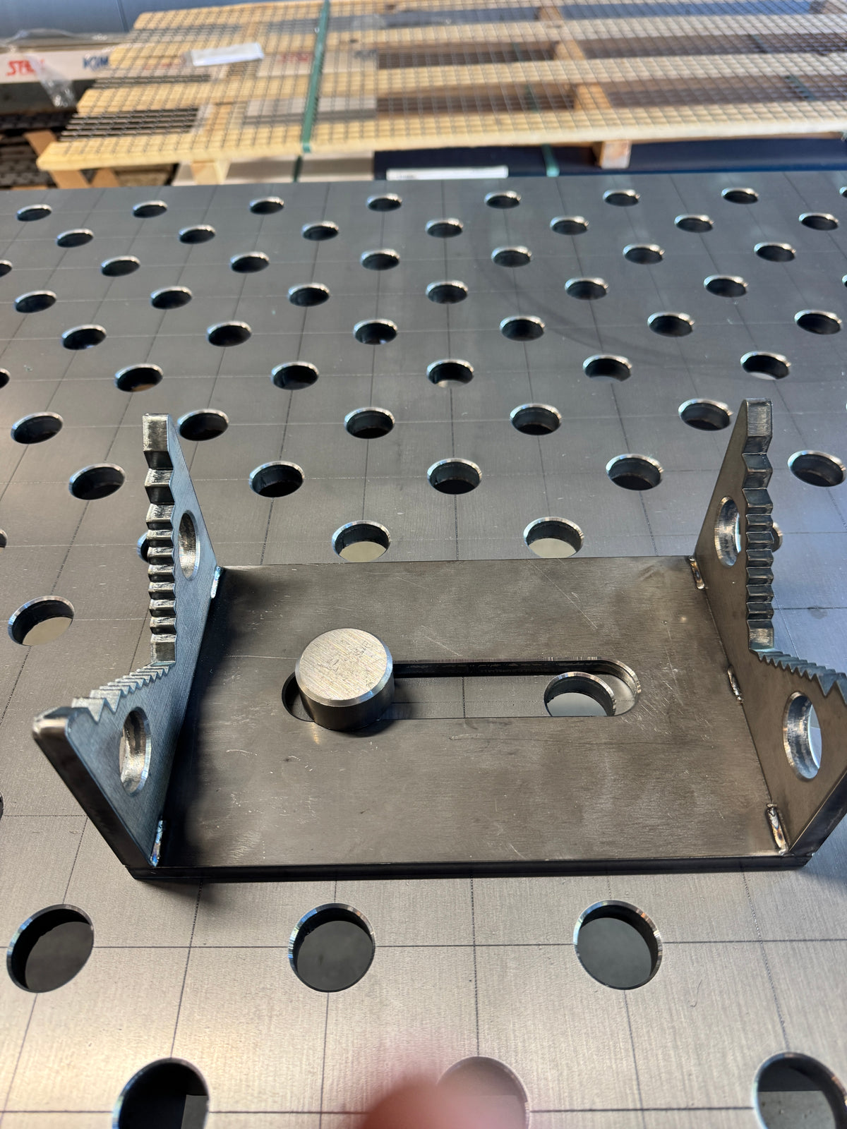 Pipe Support PRO 10 250x150x100 Ø28