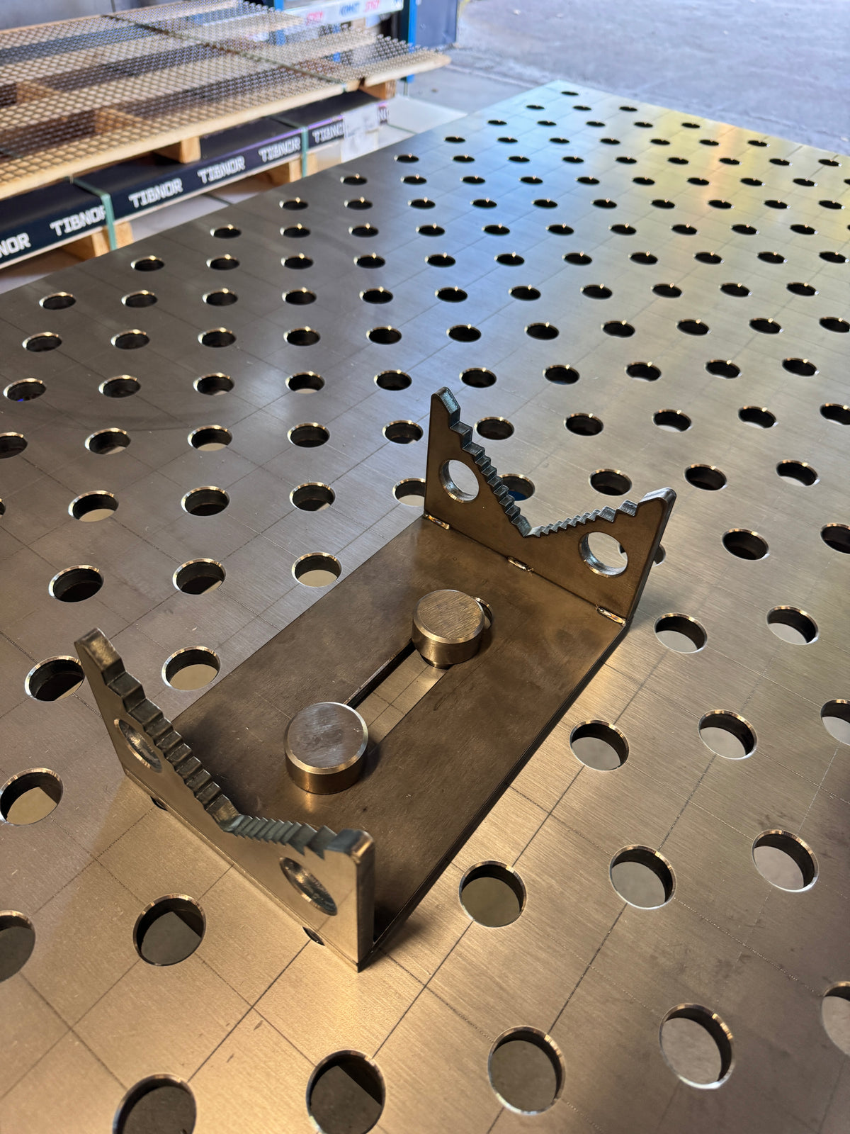 Pipe Support PRO 10 250x150x100 Ø28